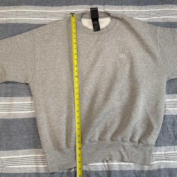 Vintage USA Olympics Gray Crewneck Sweater - Picture 8 of 11